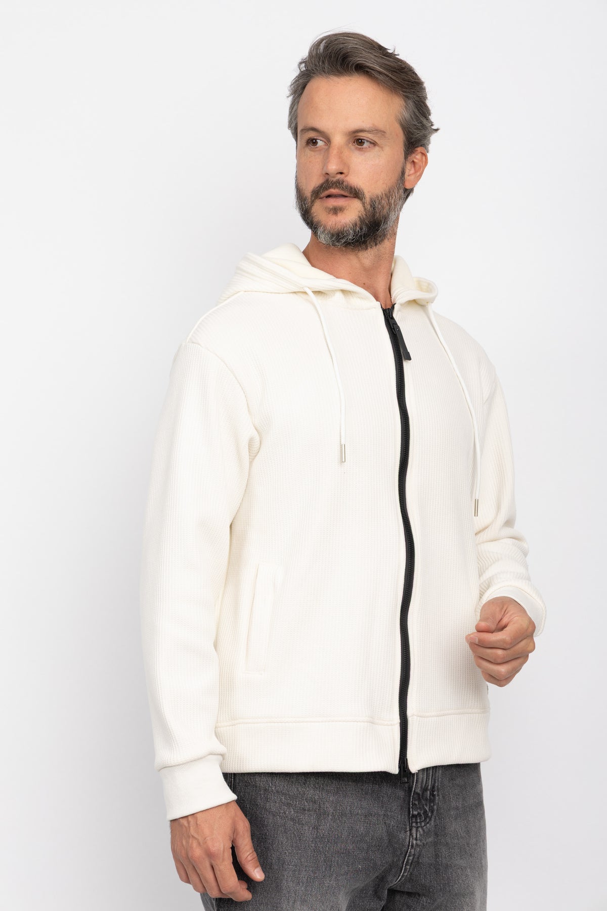 OFFWHITE