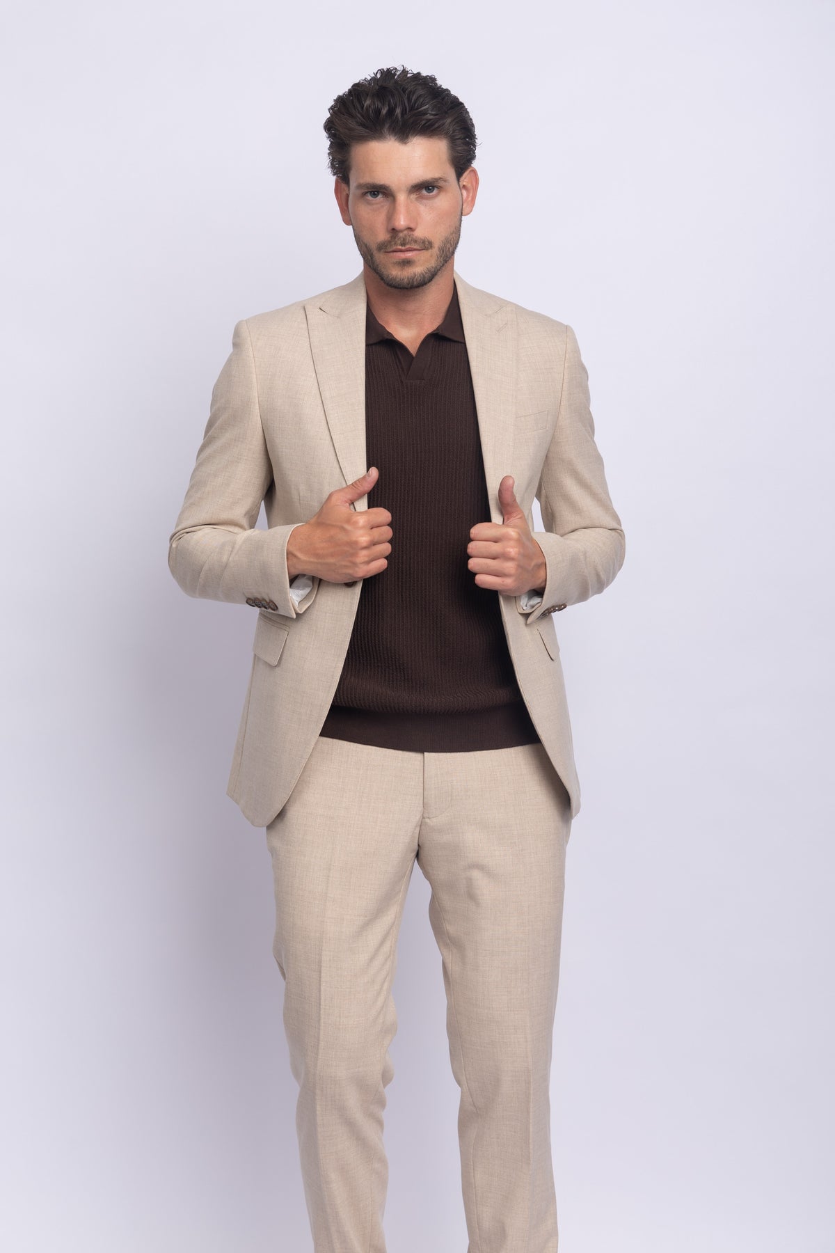 BEIGE الصورة الرئيسية
