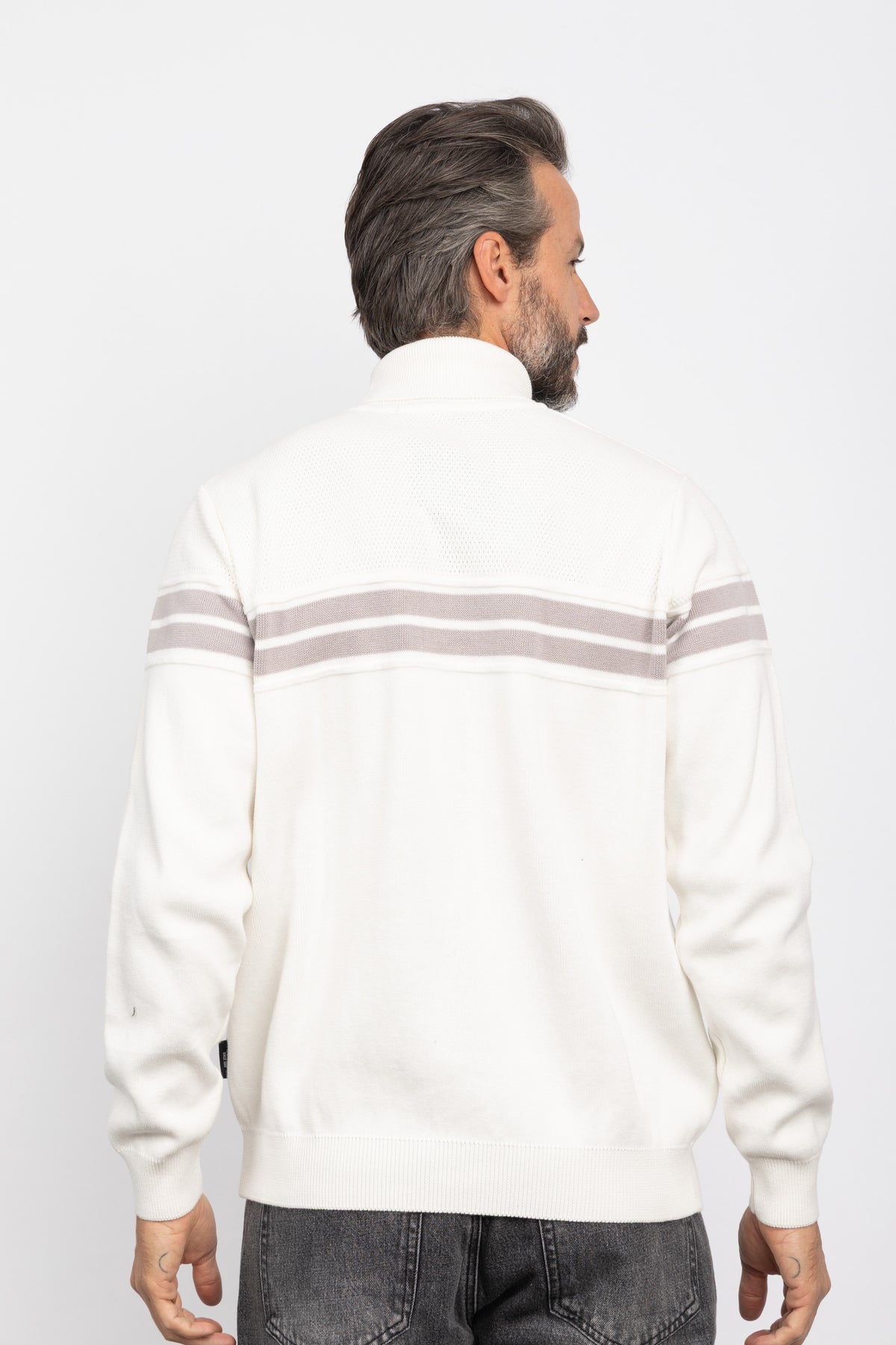 OFFWHITE
